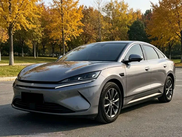 Фотография автомобиля — BYD Qin L