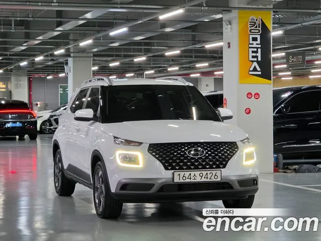 Фотография автомобиля — Hyundai Venue