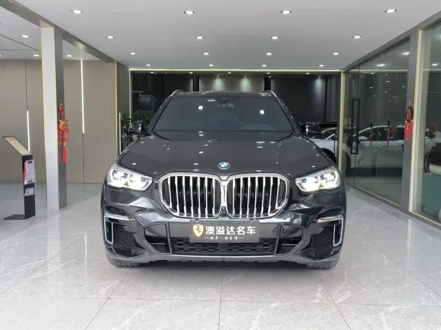 BMW X5 — Фото автомобиля 2