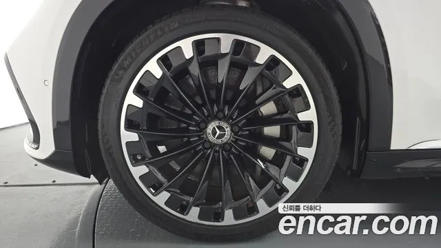 Mercedes-Benz EQS — Фото автомобиля 4