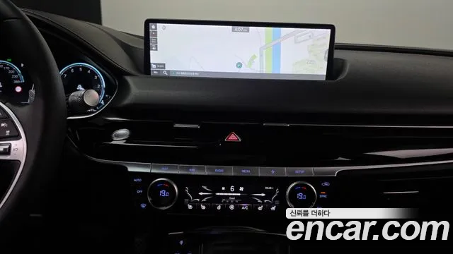 Genesis G80 RG3 — Фото автомобиля 23