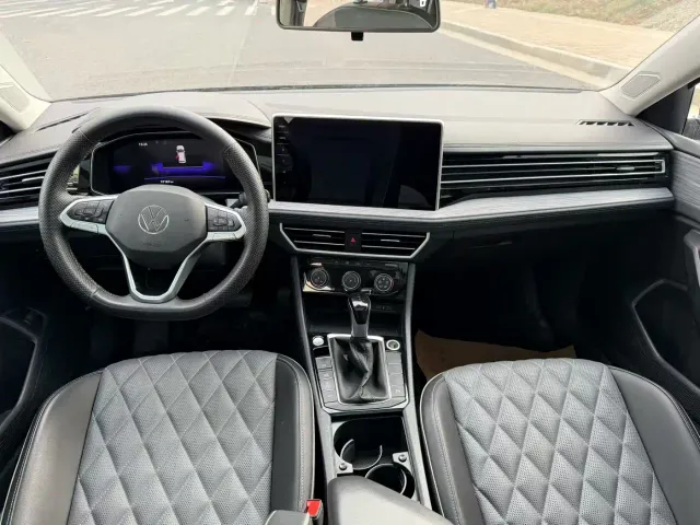 Volkswagen Sagitar — Фото автомобиля 6