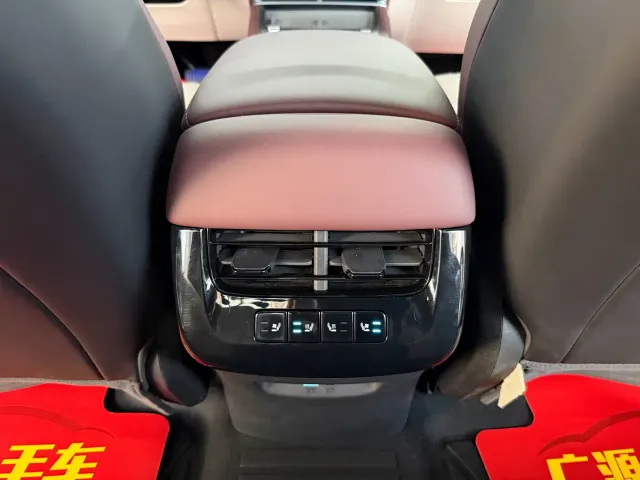 BYD Seal 07 DM-i — Фото автомобиля 12