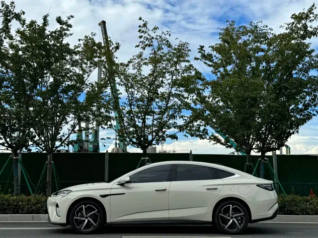BYD Seal 07 DM-i — Фото автомобиля 4