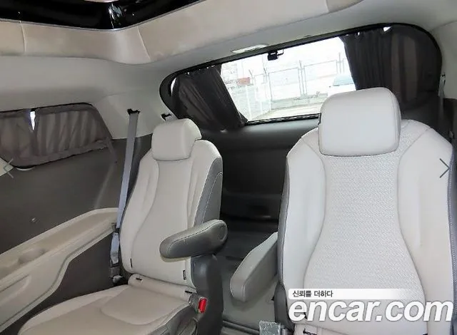 Kia Canival Новый Carnival 4 поколение Бензин 9 мест Hi-Limousine — Фото автомобиля 7
