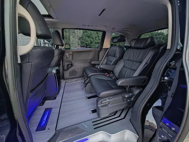 Honda Odyssey — Фото автомобиля 5