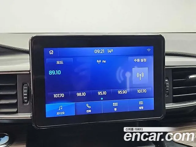 Ford Explorer — Фото автомобиля 15