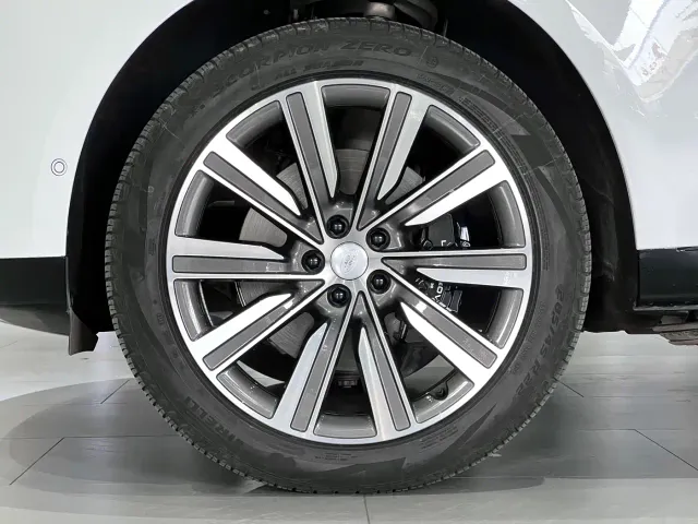 Land Rover Range Rover — Фото автомобиля 12