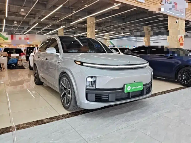 Li Auto L8 — Фото автомобиля 3