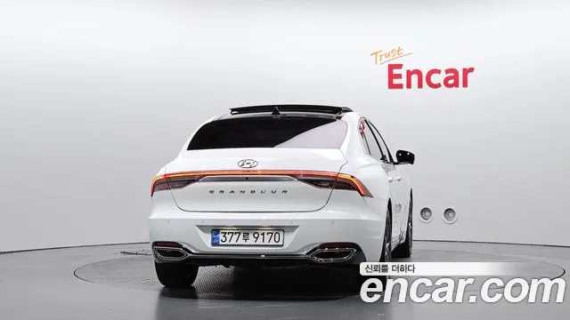 Hyundai Grandeur New — Фото автомобиля 4