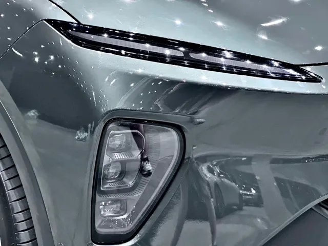 Nio ES8 — Фото автомобиля 5