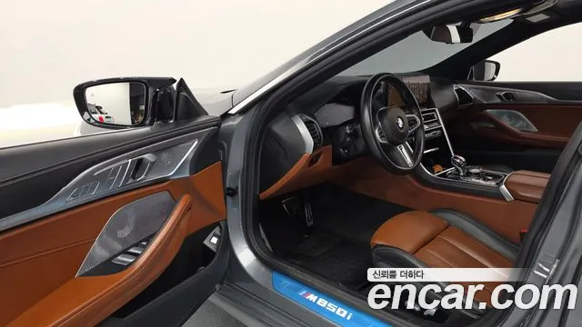 BMW 8 Series G15 — Фото автомобиля 10