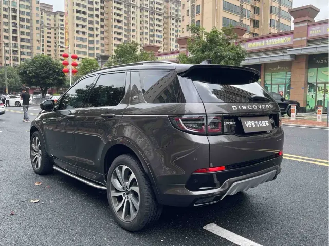 Land Rover Discovery Sport — Фото автомобиля 9