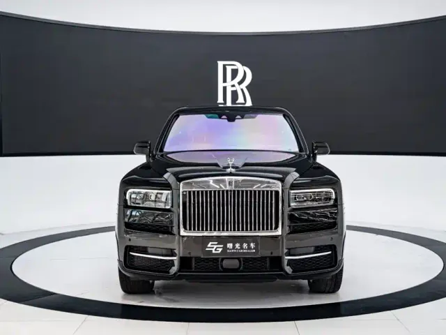 Rolls-Royce Cullinan — Фото автомобиля 2