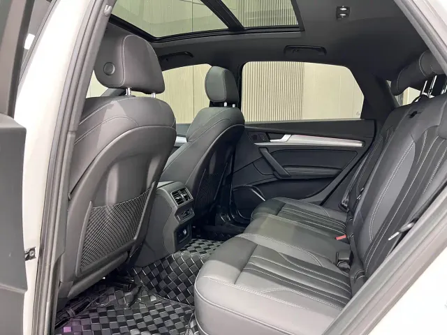 Audi Q5L Sportback — Фото автомобиля 8