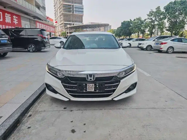 Honda Accord — Фото автомобиля 2