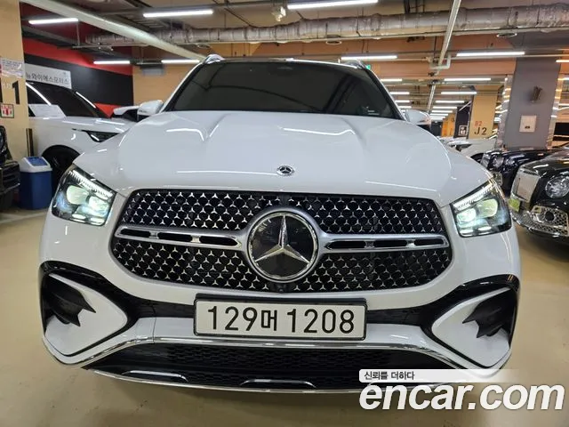 Mercedes-Benz GLE-Class — Фото автомобиля 2