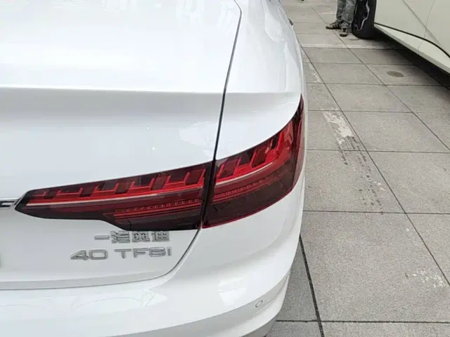 Audi A4L — Фото автомобиля 7