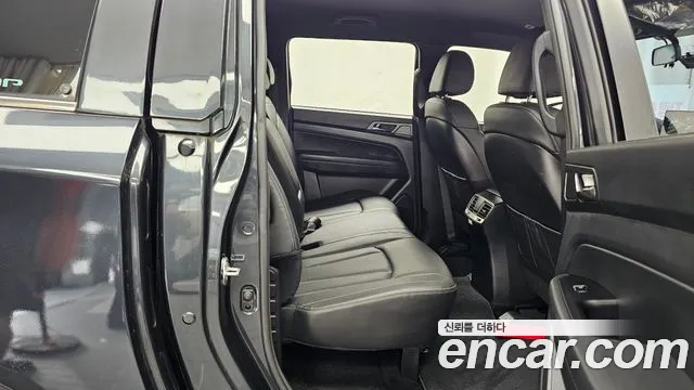 KG_Mobility_Ssangyong Rexton Новый Rexton Sport Khan Дизель 2.2 4WD — Фото автомобиля 9