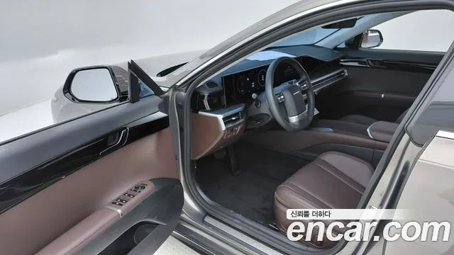 Hyundai Grandeur GN7 — Фото автомобиля 10