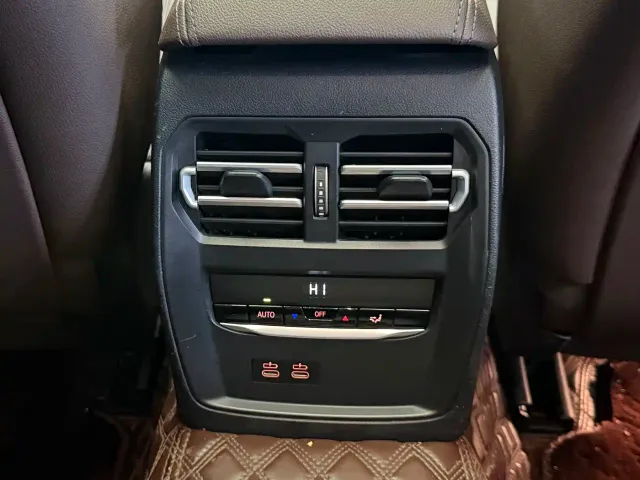 BMW 3 Series — Фото автомобиля 11