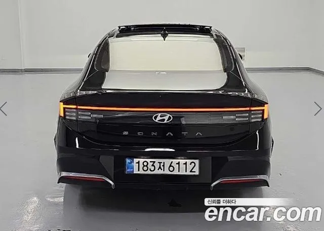 Hyundai Sonata — Фото автомобиля 3