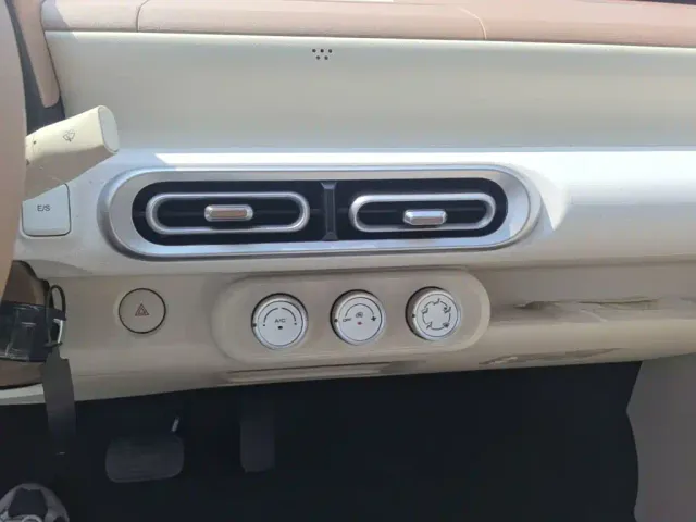 Wuling Hongguang Mini EV — Фото автомобиля 12