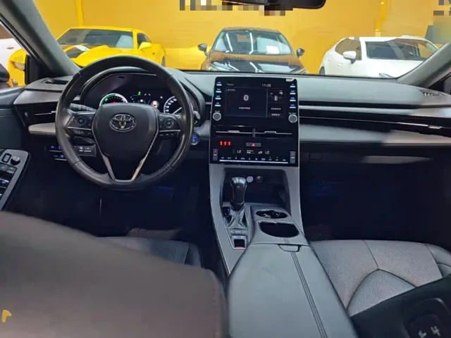 Toyota Avalon — Фото автомобиля 5
