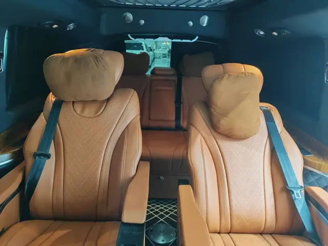 Mercedes-Benz V-Class — Фото автомобиля 17