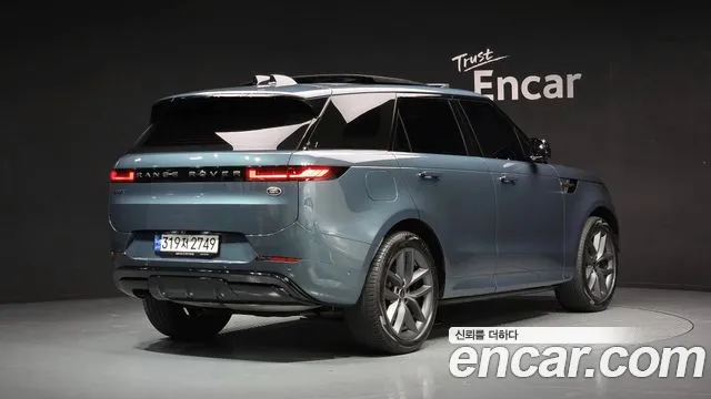 Land Rover Range Rover Sport — Фото автомобиля 2