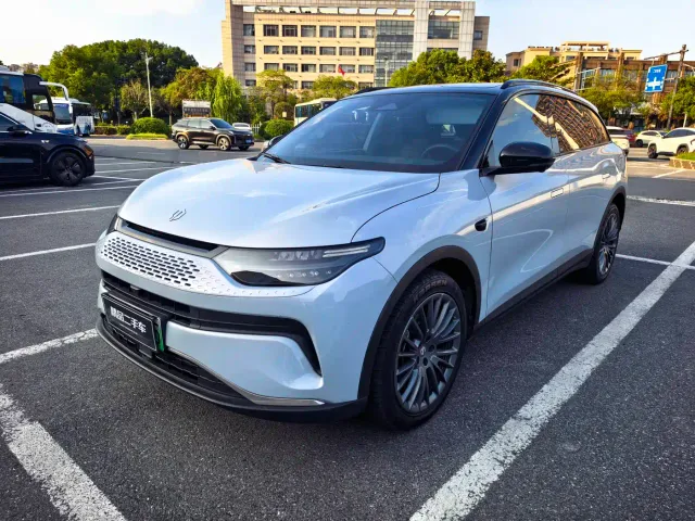 Фотография автомобиля — Leapmotor C11