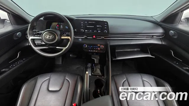 Hyundai AVANTE Новый Avante (CN7) — Фото автомобиля 7