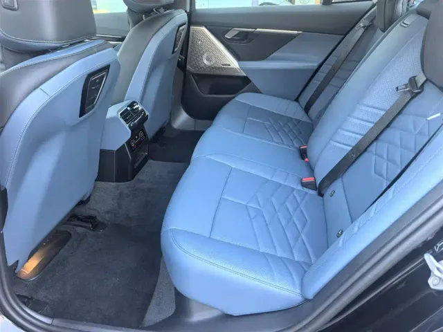 BMW 5 Series — Фото автомобиля 6