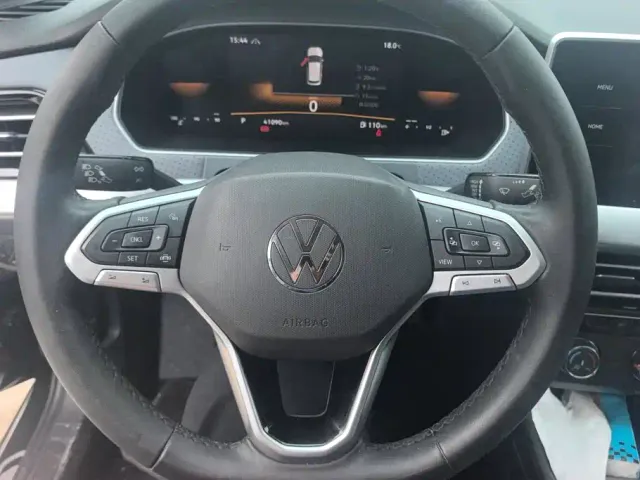Volkswagen Lavida — Фото автомобиля 15