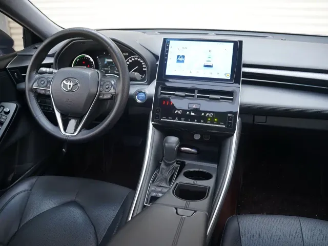 Toyota Avalon — Фото автомобиля 18