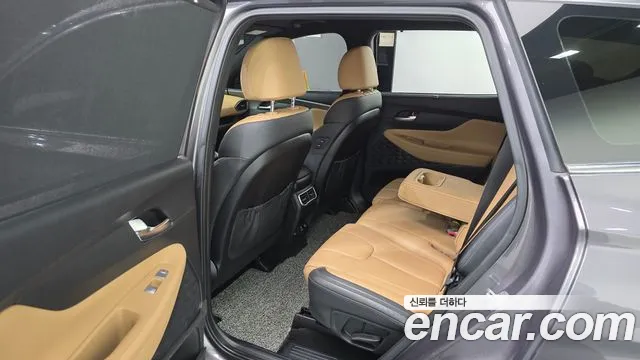 Hyundai Santafe — Фото автомобиля 11