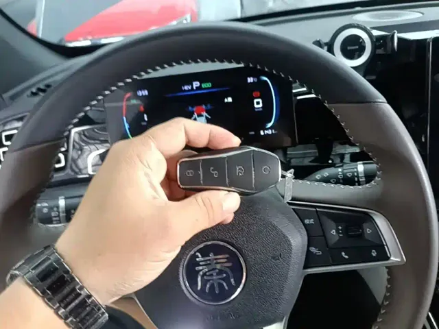 BYD Qin PLUS — Фото автомобиля 8