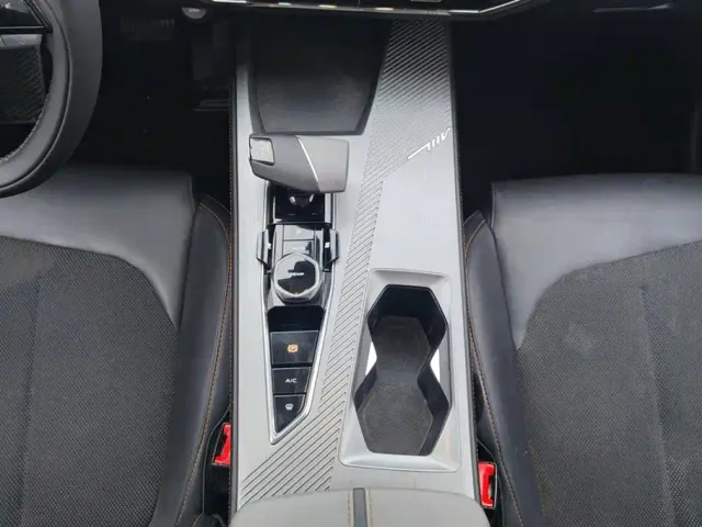Changan Z6 — Фото автомобиля 16
