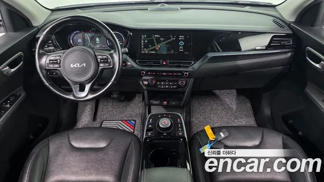 Kia Niro — Фото автомобиля 7