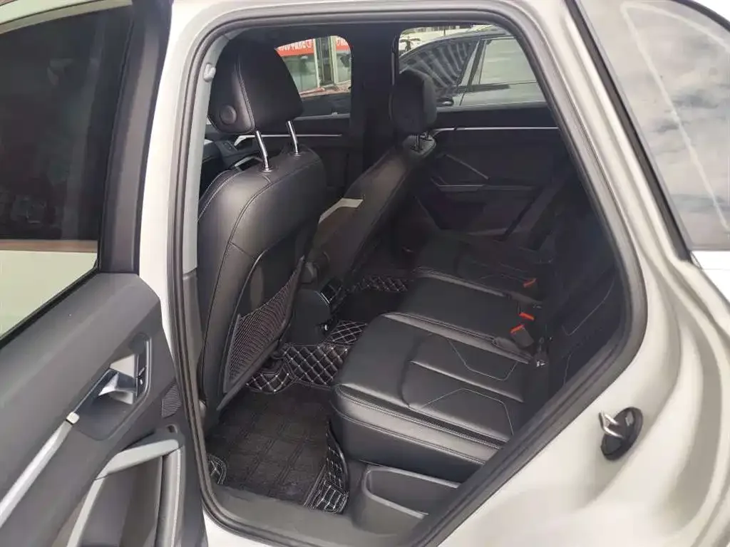 Audi Audi Q3 2024 35 TFSI Fashion Sport — Фото автомобиля 6