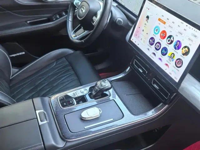 GAC Trumpchi GS8 — Фото автомобиля 8