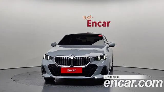 BMW 5-Series — Фото автомобиля 3
