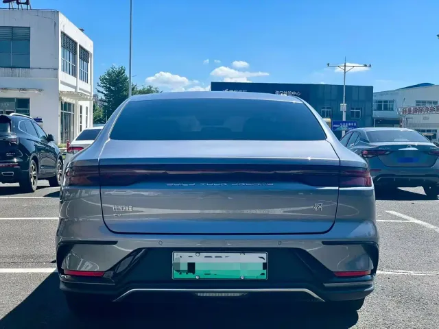 BYD Han — Фото автомобиля 5