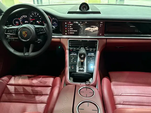 Porsche Panamera — Фото автомобиля 15