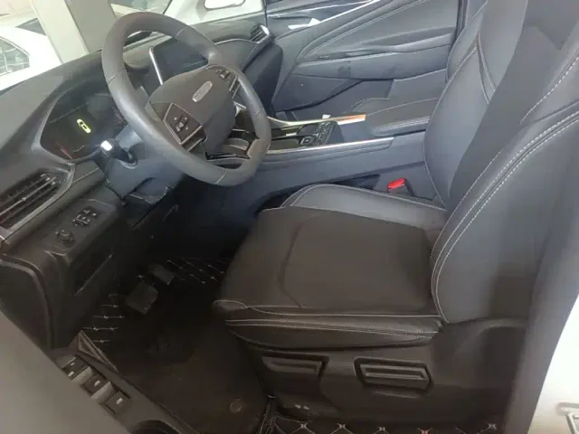 Maxus G50 — Фото автомобиля 14