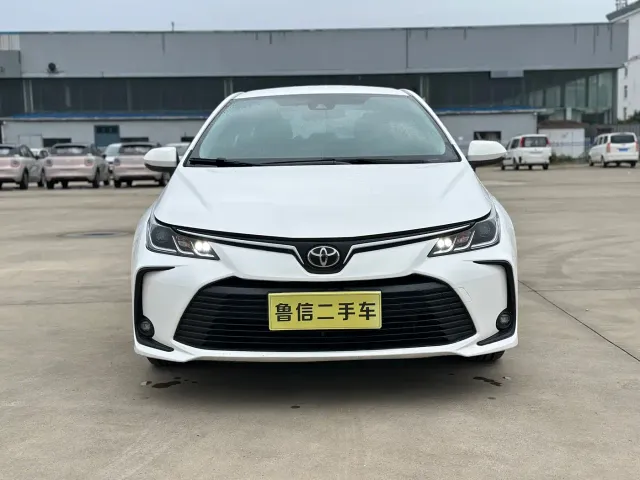 Фотография автомобиля — Toyota Corolla