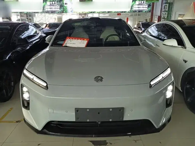 Nio ET5 Touring — Фото автомобиля 2