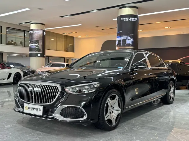 Фотография автомобиля — Mercedes-Benz Maybach S-Class