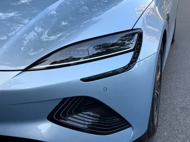 BYD Seal — Фото автомобиля 2