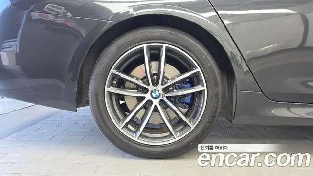 BMW 5 Series G30 — Фото автомобиля 5